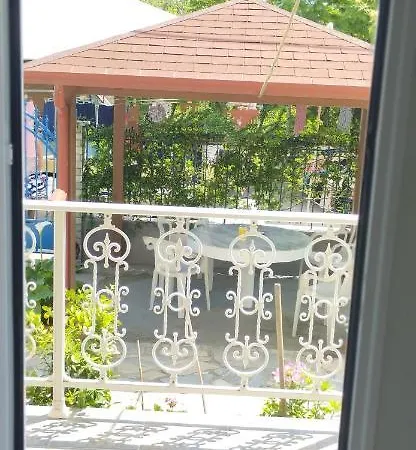 Marmelada * Λεπτοκαρυά