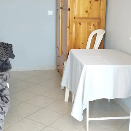 Ξενοδοχείο με διαμερίσματα Marmelada *